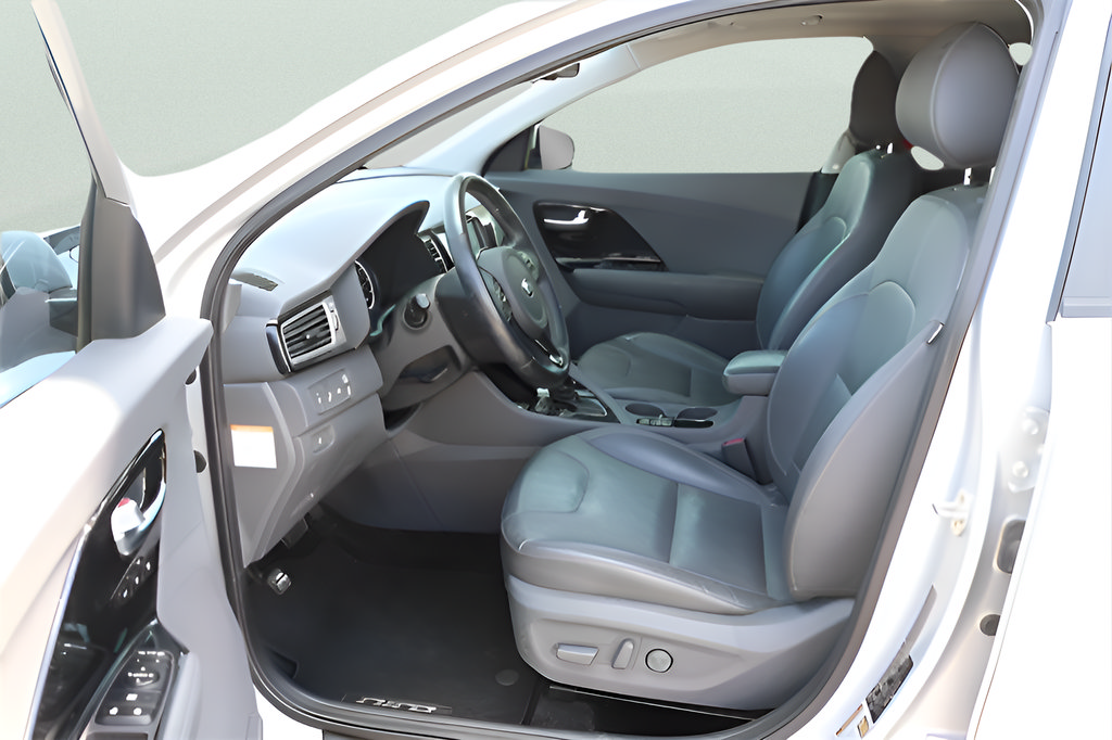 Used 2019 Kia Niro EX w/ Option Group 040 FWD image 5