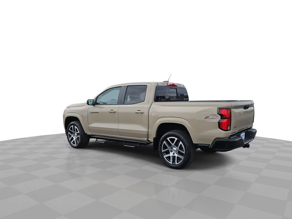 Used 2023 Chevrolet Colorado Z71 w/ Z71 Convenience Package 2 AWD/4WD image 6