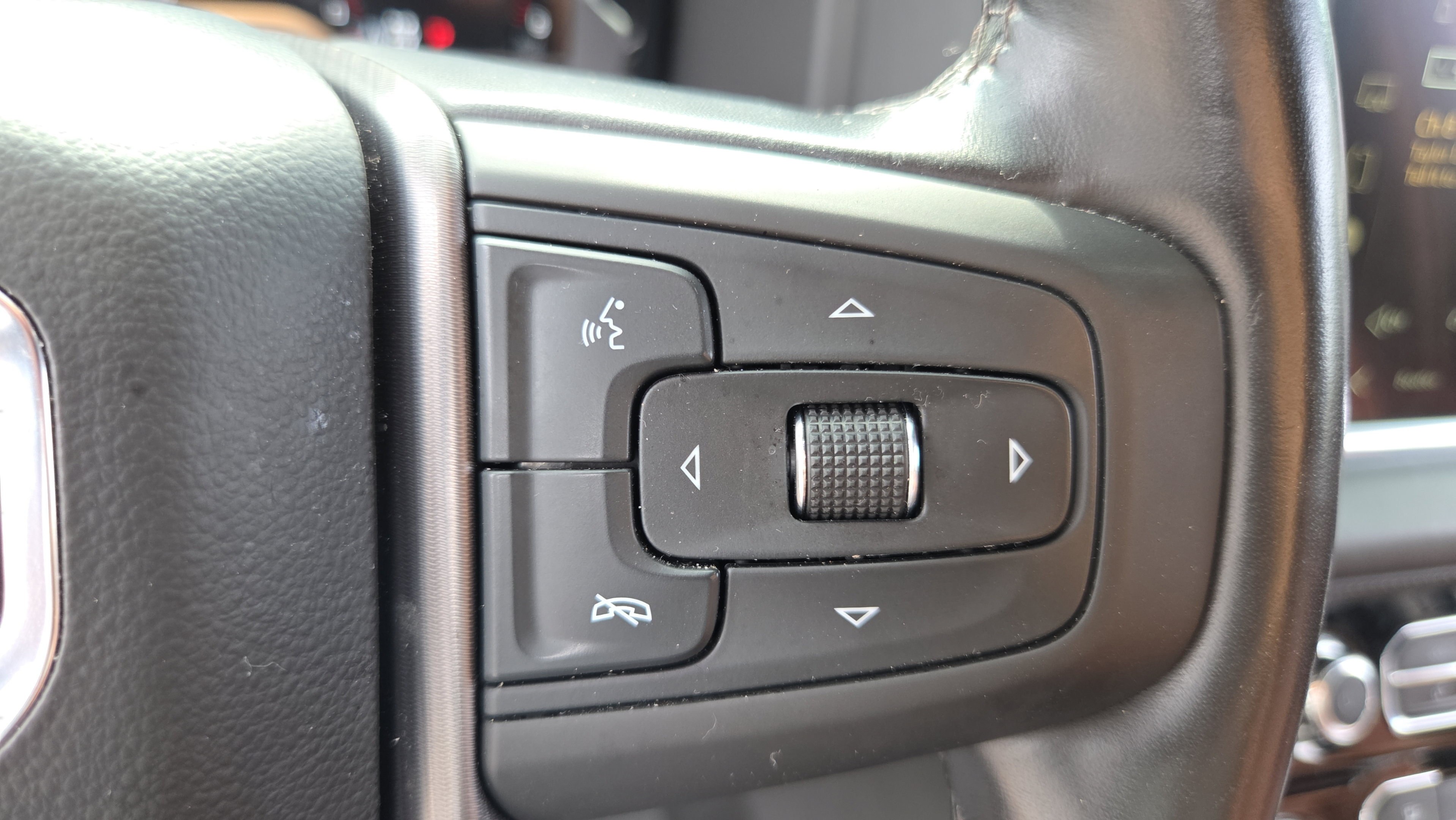 Certified 2023 GMC Yukon Denali Ultimate AWD/4WD image 26