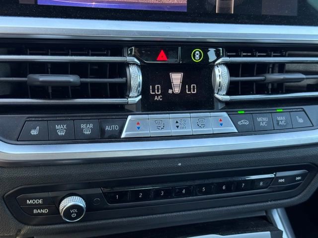 Used 2022 BMW 330i xDrive Sedan w/ Premium Package 2 image 25