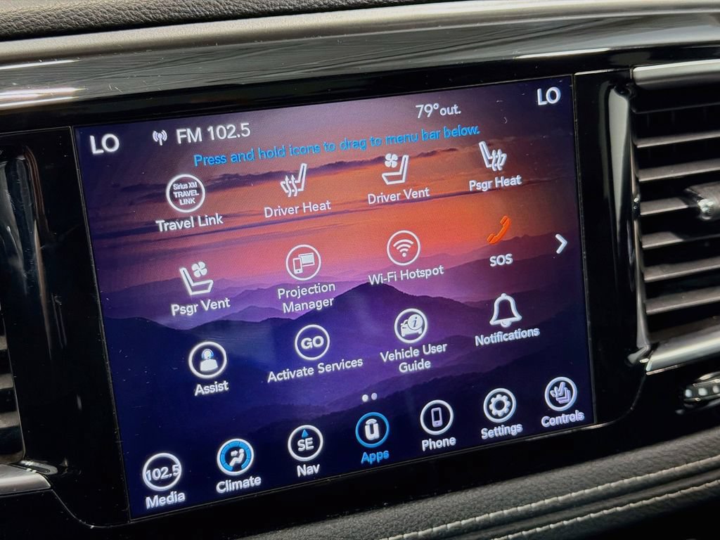 Used 2019 Chrysler Pacifica Limited w/ S Appearance Package FWD image 16