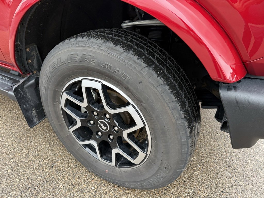 Used 2021 Ford Bronco Outer Banks image 4