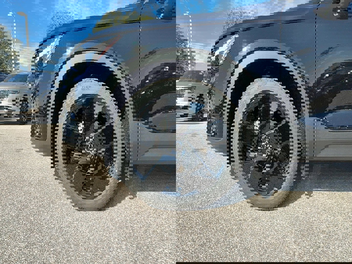 New 2026 Volvo XC40 B5 Ultra w/ Climate Package image 8