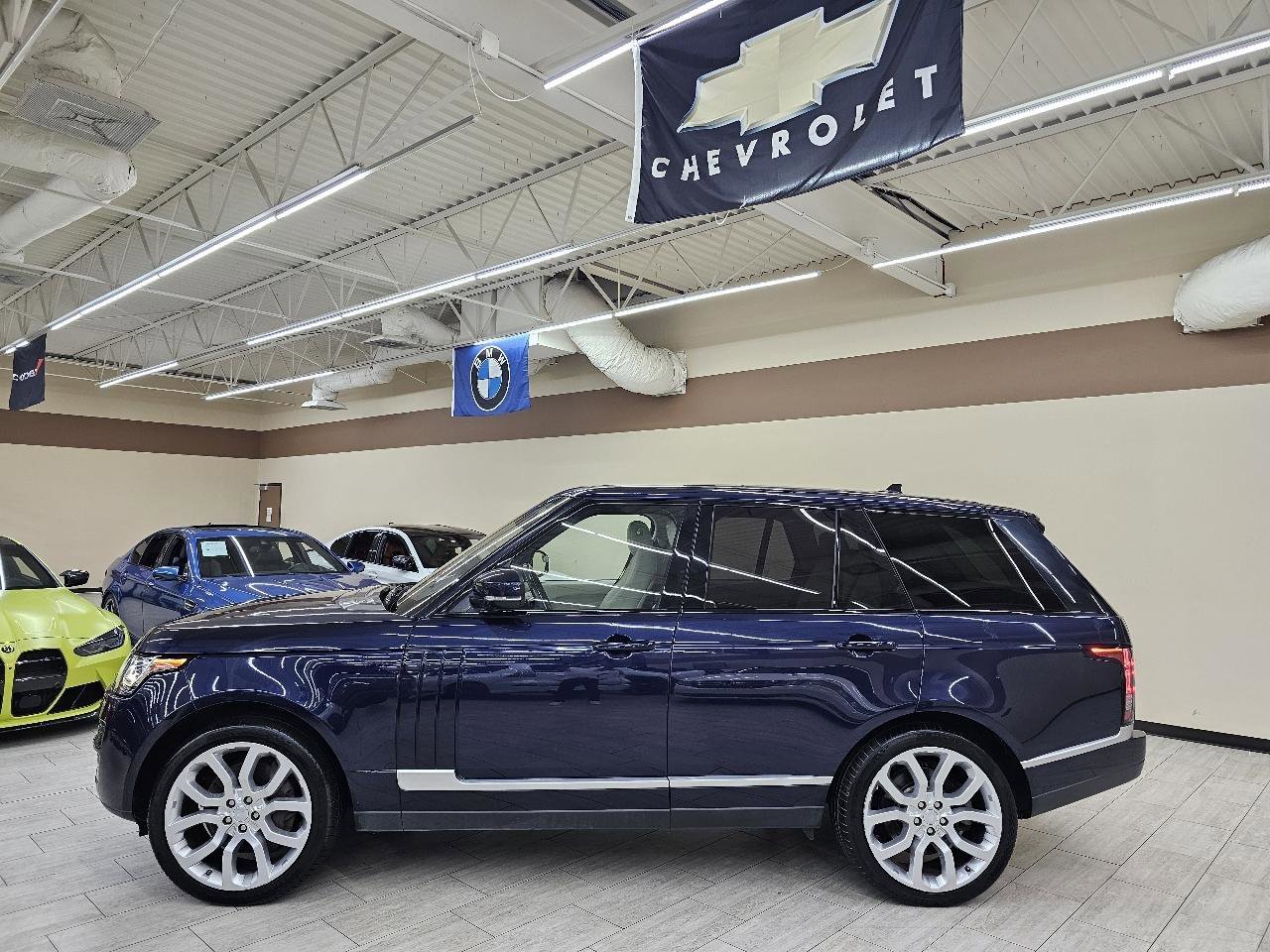 Used 2016 Land Rover Range Rover HSE AWD/4WD image 10