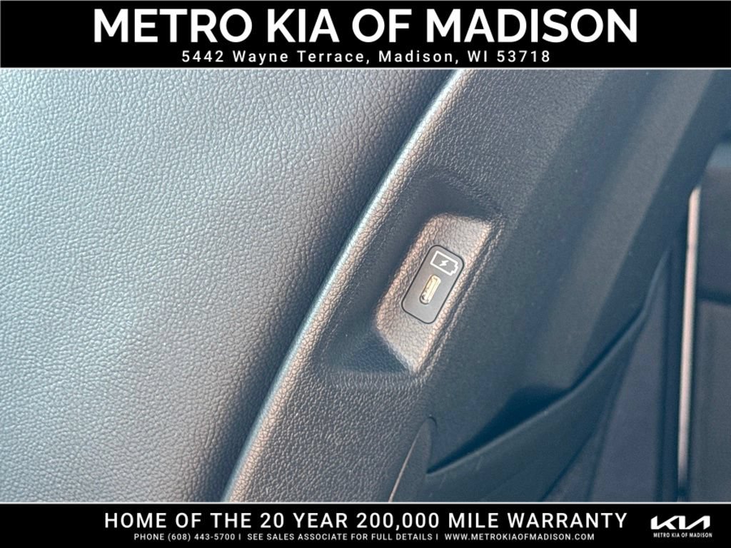 Used 2025 Kia Sorento SX Prestige AWD/4WD image 36