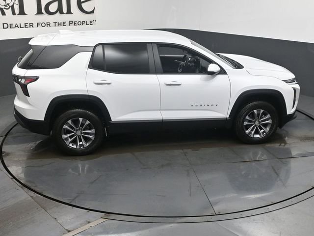 New 2026 Chevrolet Equinox LT w/ Safety and Technology Package image 17
