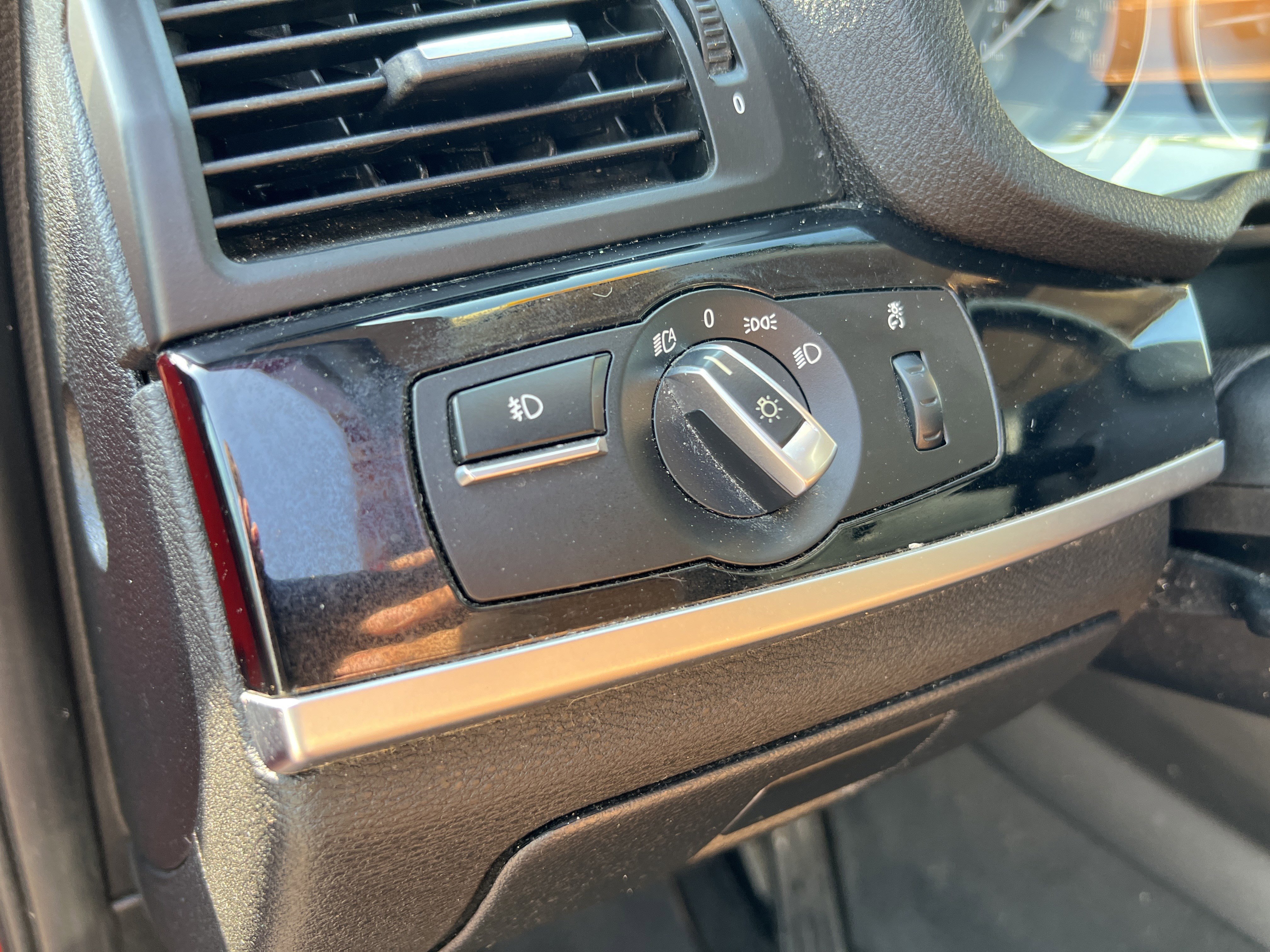 Used 2017 BMW X3 xDrive28i AWD/4WD image 38