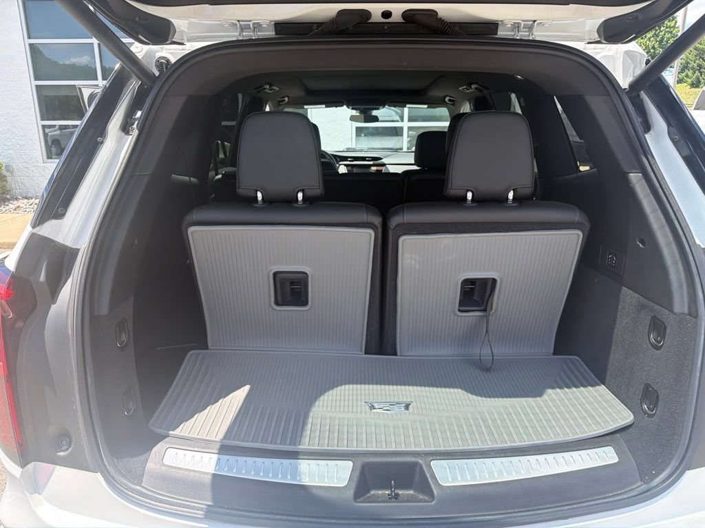 Used 2021 Cadillac XT6 Luxury AWD/4WD image 11