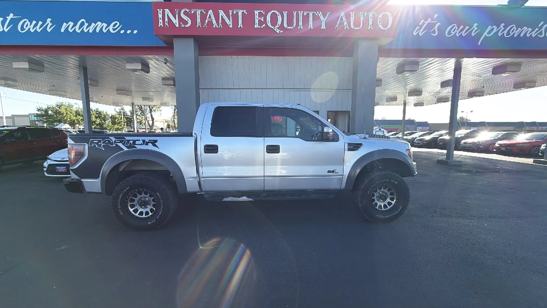 Used 2014 Ford F150 Raptor w/ SVT Exterior Graphics Package AWD/4WD image 7