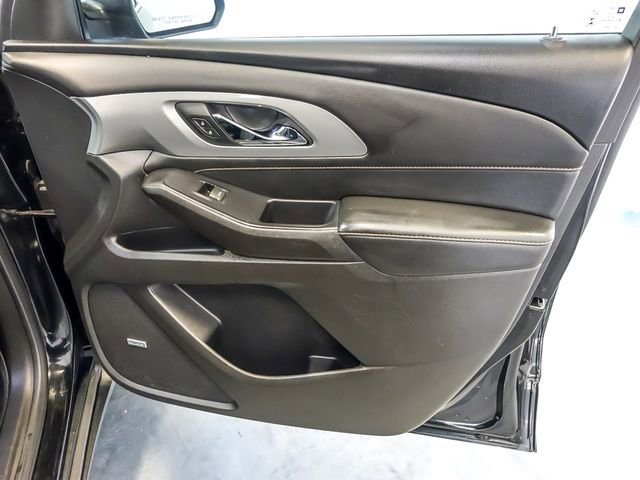 Certified 2021 Chevrolet Traverse LT w/ LT Premium Package image 37