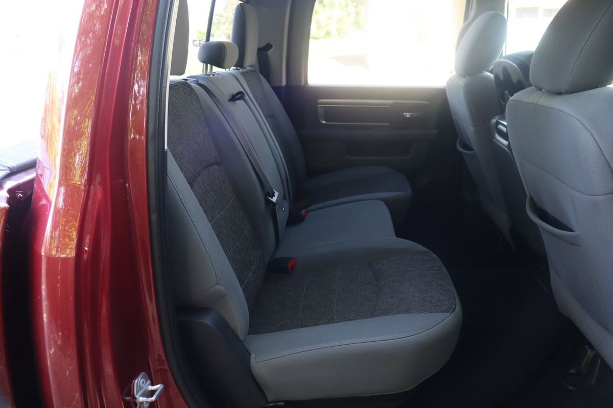 Used 2015 RAM 2500 SLT w/ Luxury Group AWD/4WD image 21