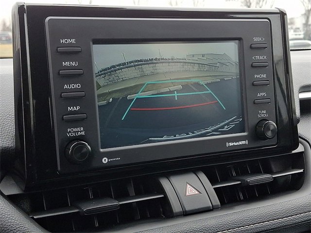 Used 2021 Toyota RAV4 LE image 17