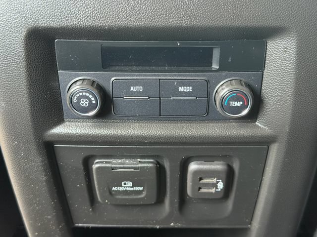 Used 2021 Chevrolet Traverse RS w/ LPO, 'HIT The Road' Package FWD image 16