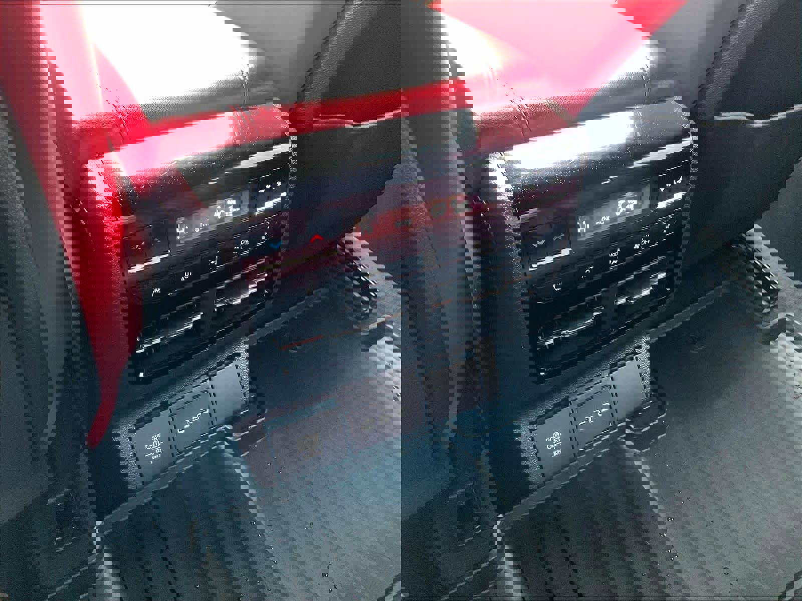 Used 2025 Acura MDX A-Spec image 29