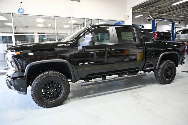 New 2026 Chevrolet Silverado 2500 ZR2 w/ LPO, Dark Essentials Package image 10