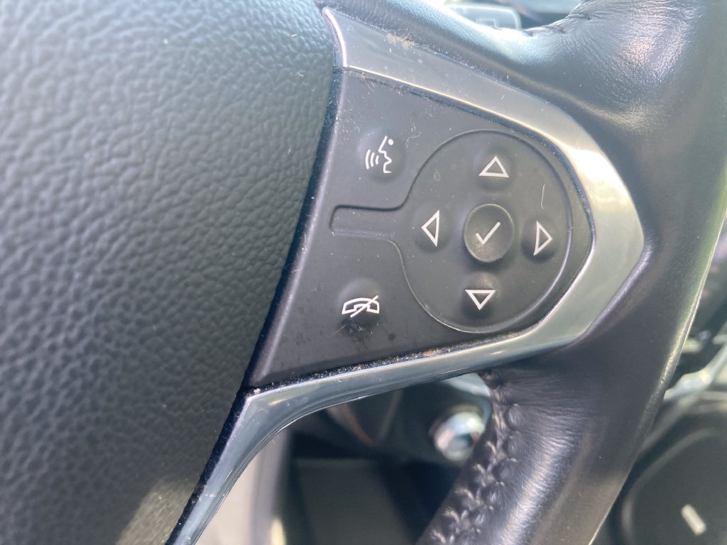 Used 2021 Chevrolet Traverse RS w/ LPO, Floor Liner Package AWD/4WD image 41