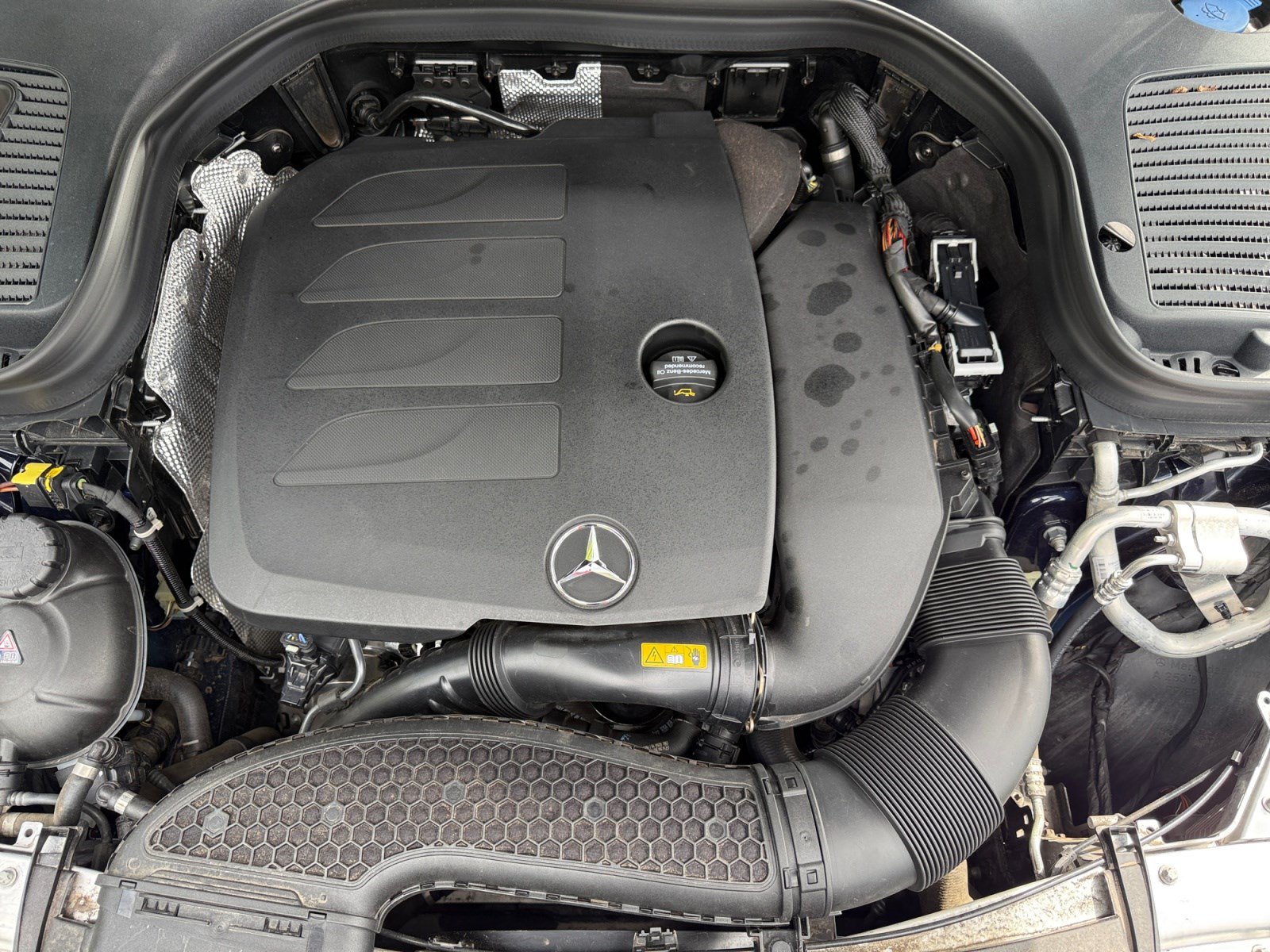 Used 2021 Mercedes-Benz GLC 300 4MATIC image 21