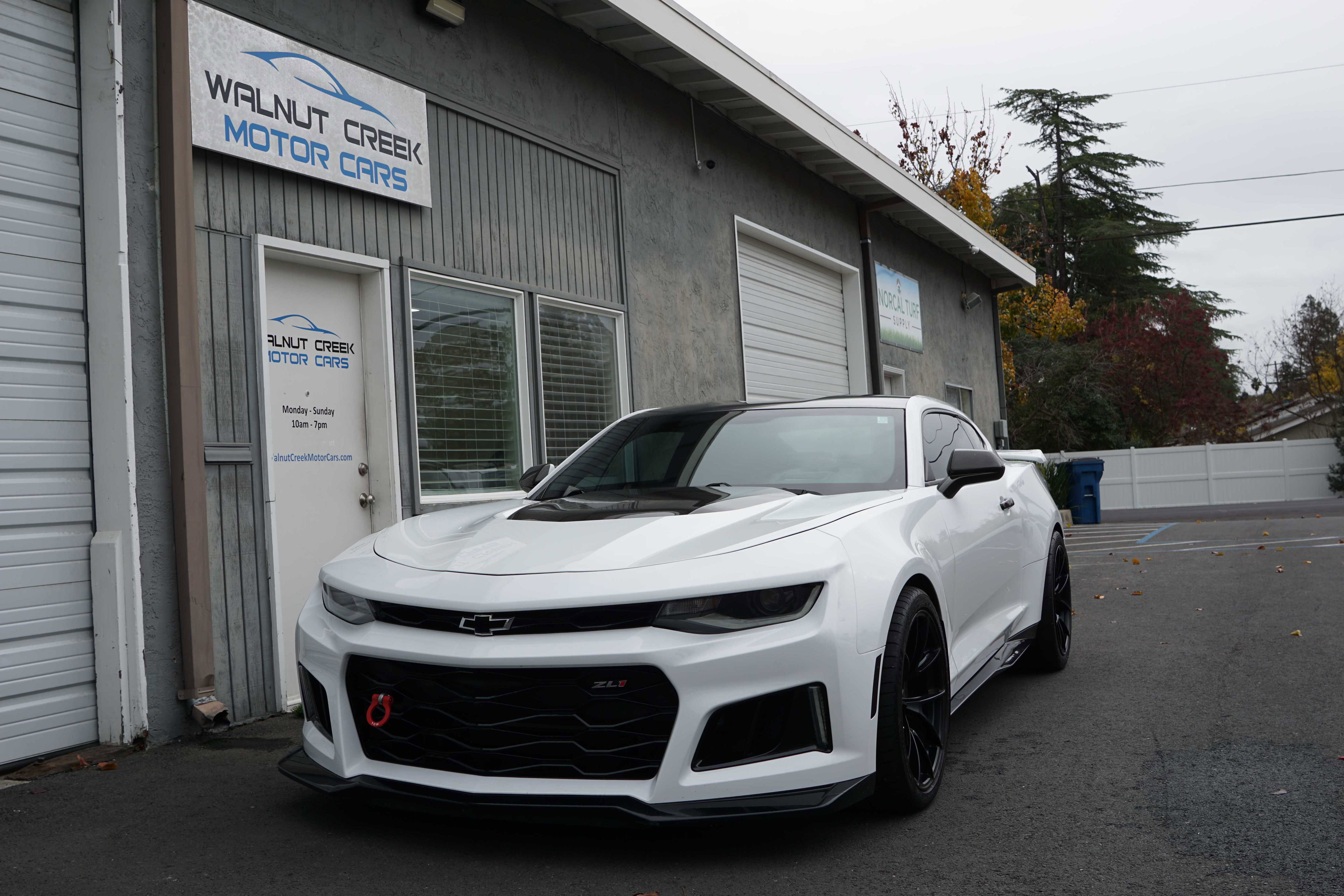 Used 2018 Chevrolet Camaro ZL1 image 4