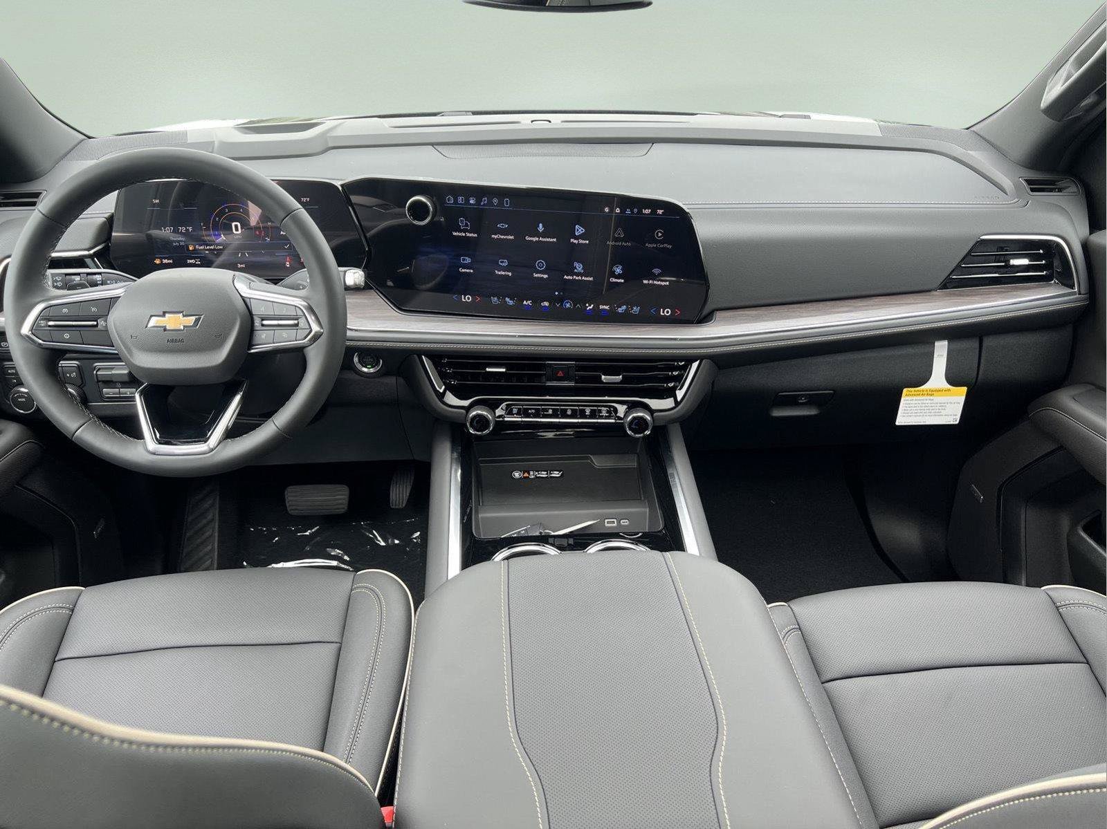 New 2026 Chevrolet Tahoe Premier w/ Sun And Tow Package AWD/4WD image 17