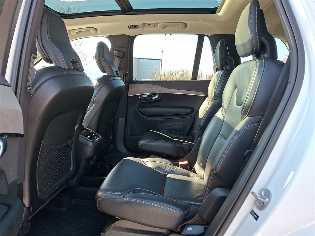 Used 2022 Volvo XC90 T6 Inscription w/ Advanced Package image 10