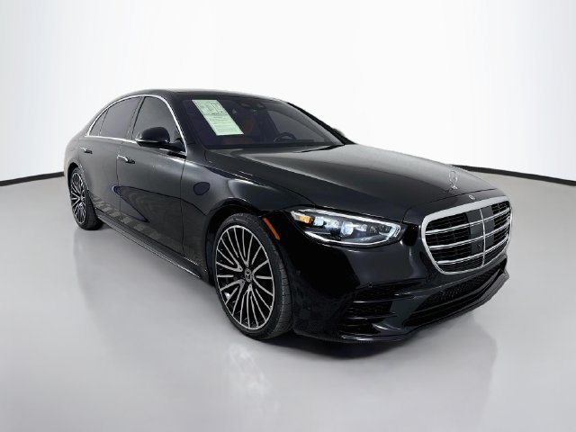 Used 2022 Mercedes-Benz S 500 4MATIC image 3