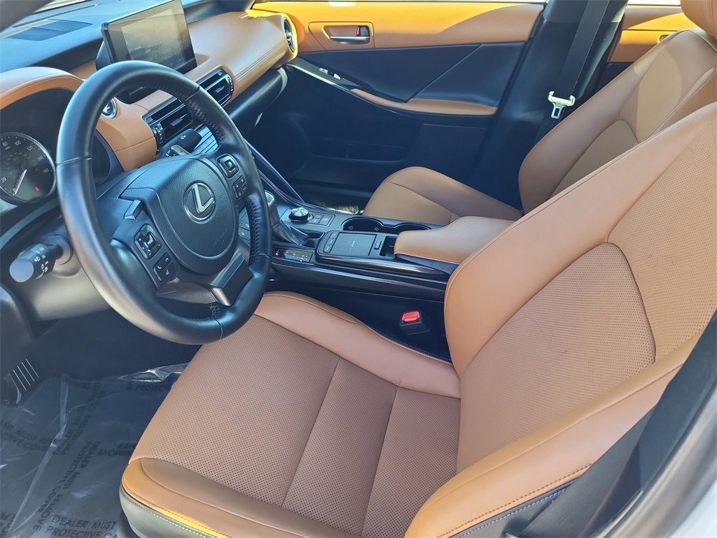 Used 2025 Lexus IS 300 F Sport image 7