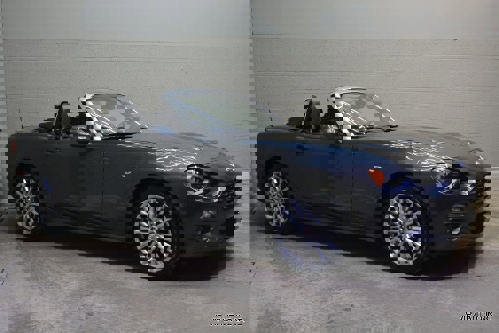 Used 2017 FIAT 124 Spider Lusso image 19