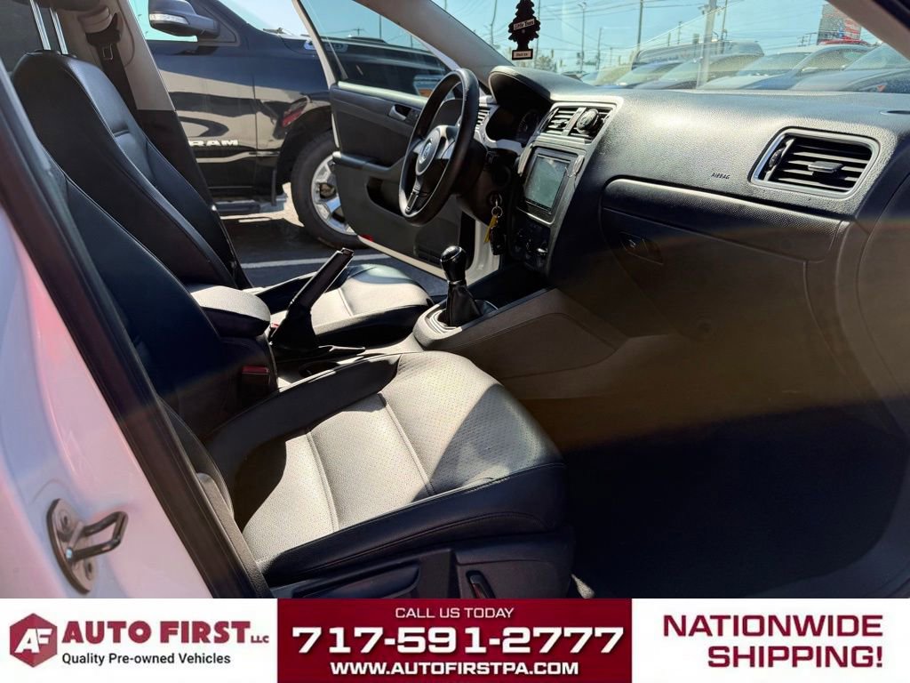 Used 2014 Volkswagen Jetta SE FWD image 18