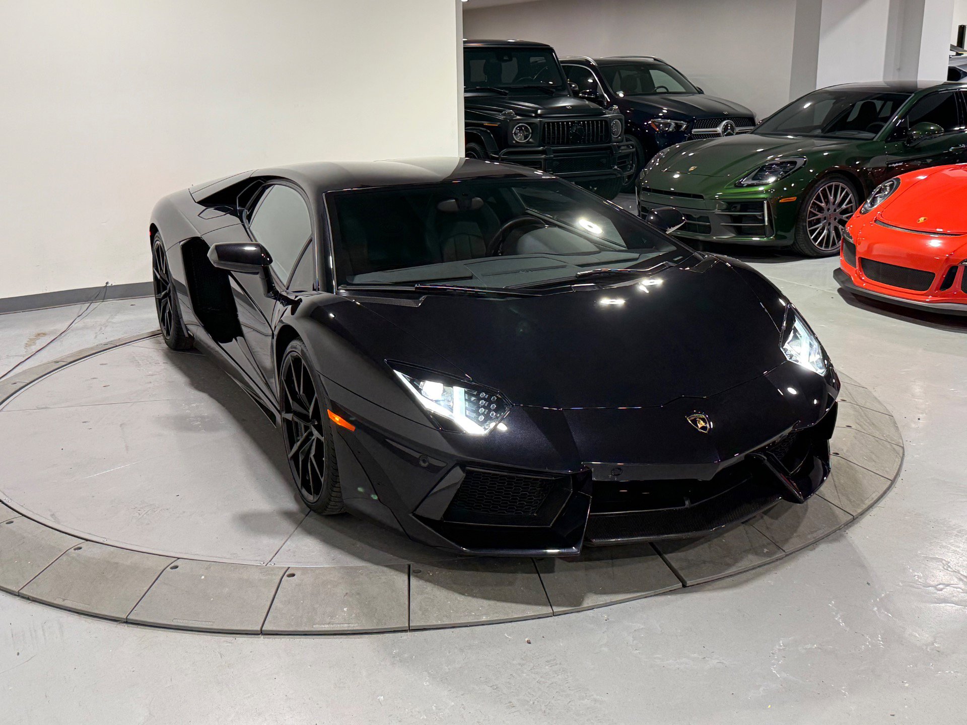 Used 2014 Lamborghini Aventador LP 700-4 image 14