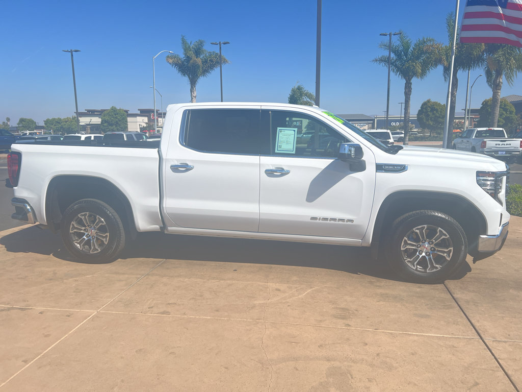 Used 2026 GMC Sierra 1500 SLT RWD image 4
