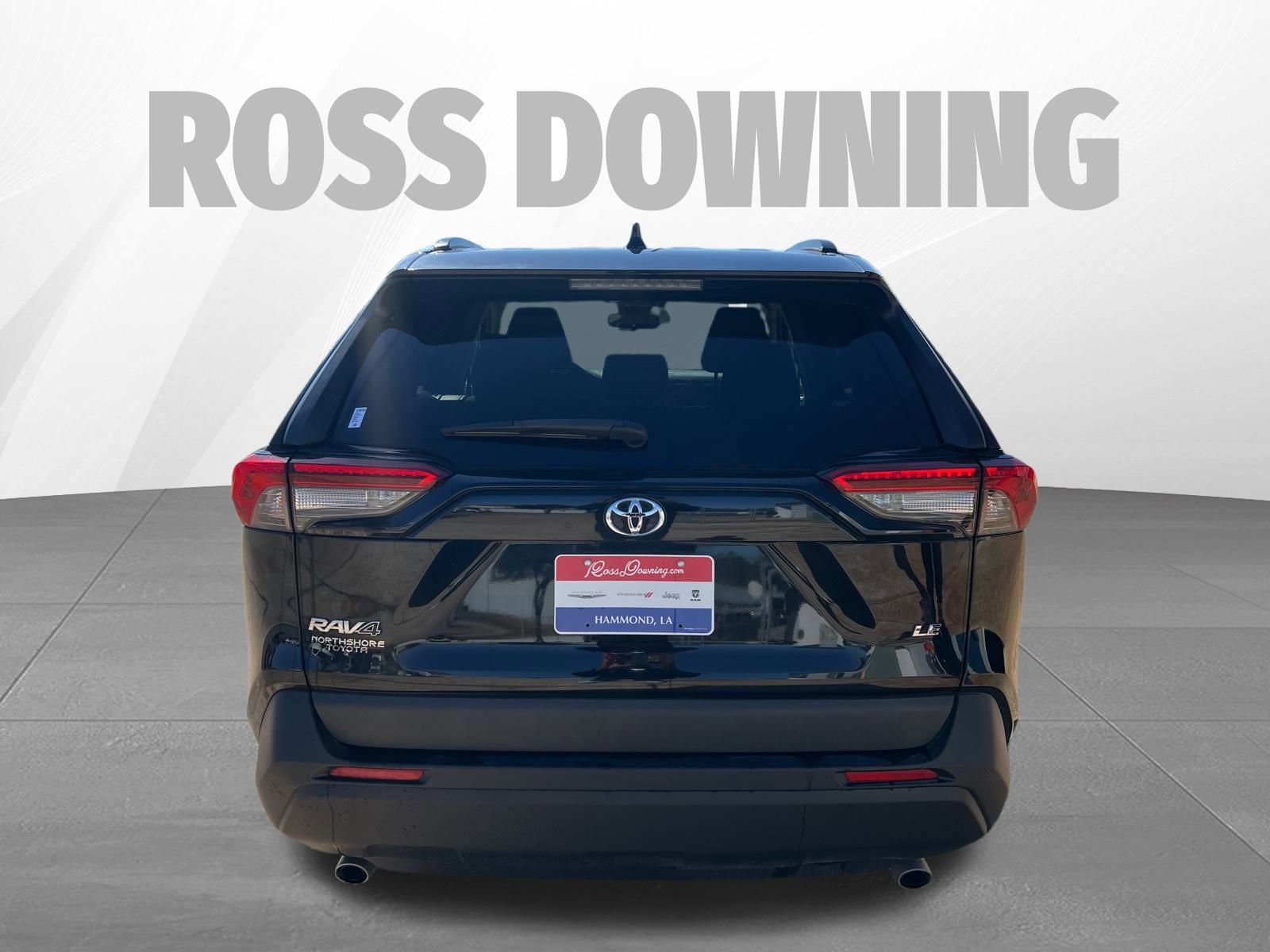 Used 2019 Toyota RAV4 LE image 5