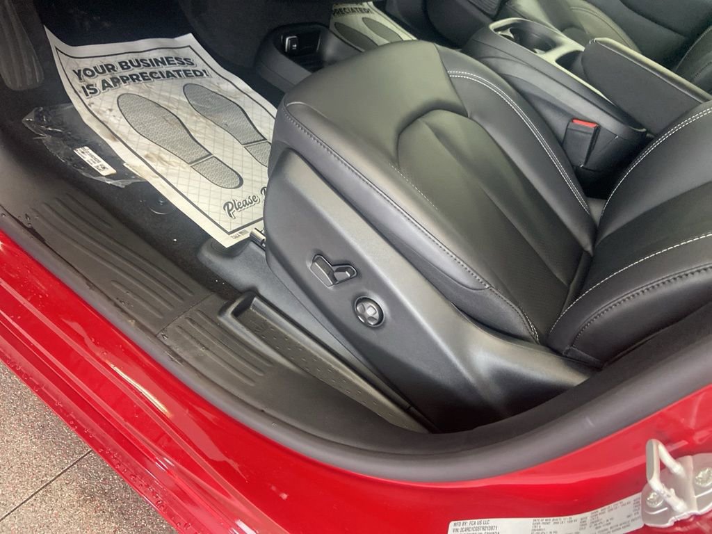 New 2026 Chrysler Voyager LX image 8