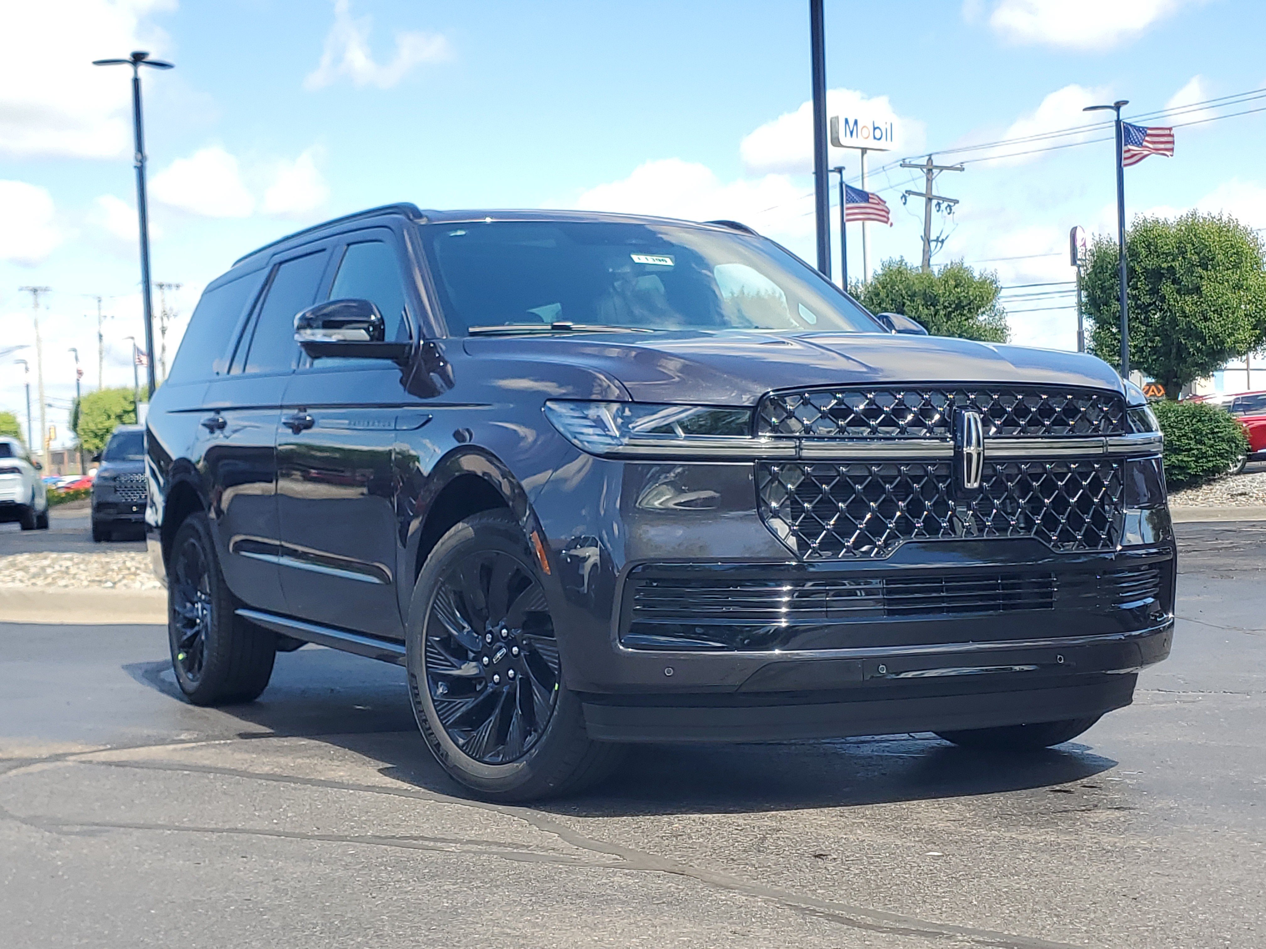 New 2026 Lincoln Navigator Reserve w/ Jet Appearance Package AWD/4WD 360° Tour