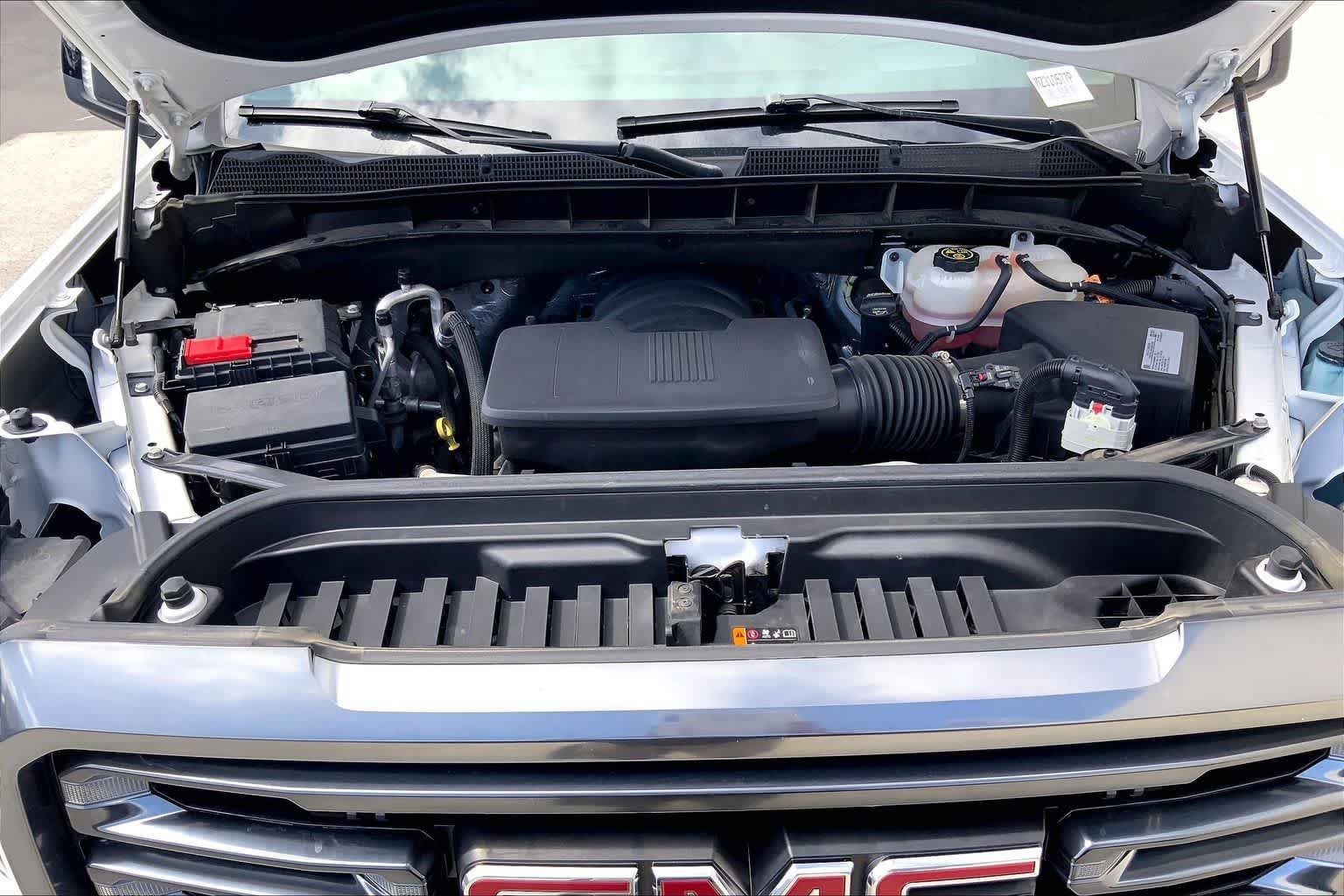 Used 2021 GMC Sierra 1500 AT4 w/ AT4 Value Package AWD/4WD image 9
