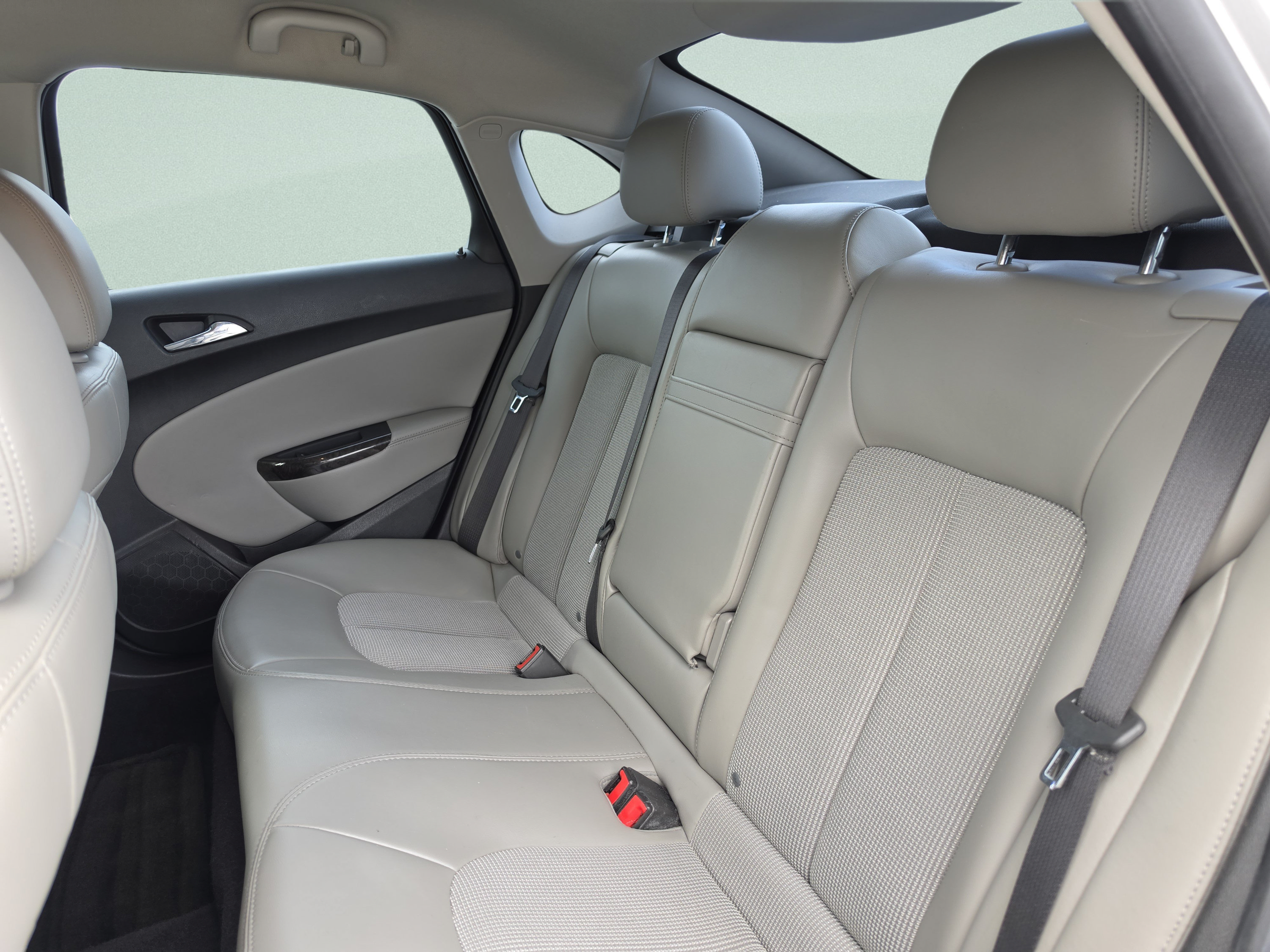 Used 2015 Buick Verano FWD image 21