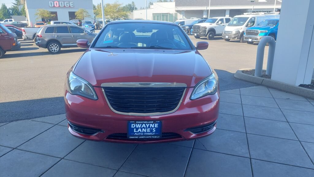 Used 2013 Chrysler 200 S FWD image 2