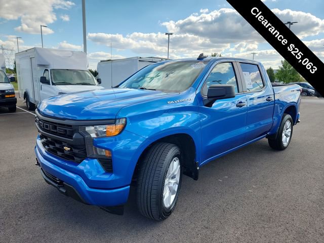 Used 2022 Chevrolet Silverado 1500 Custom image 4