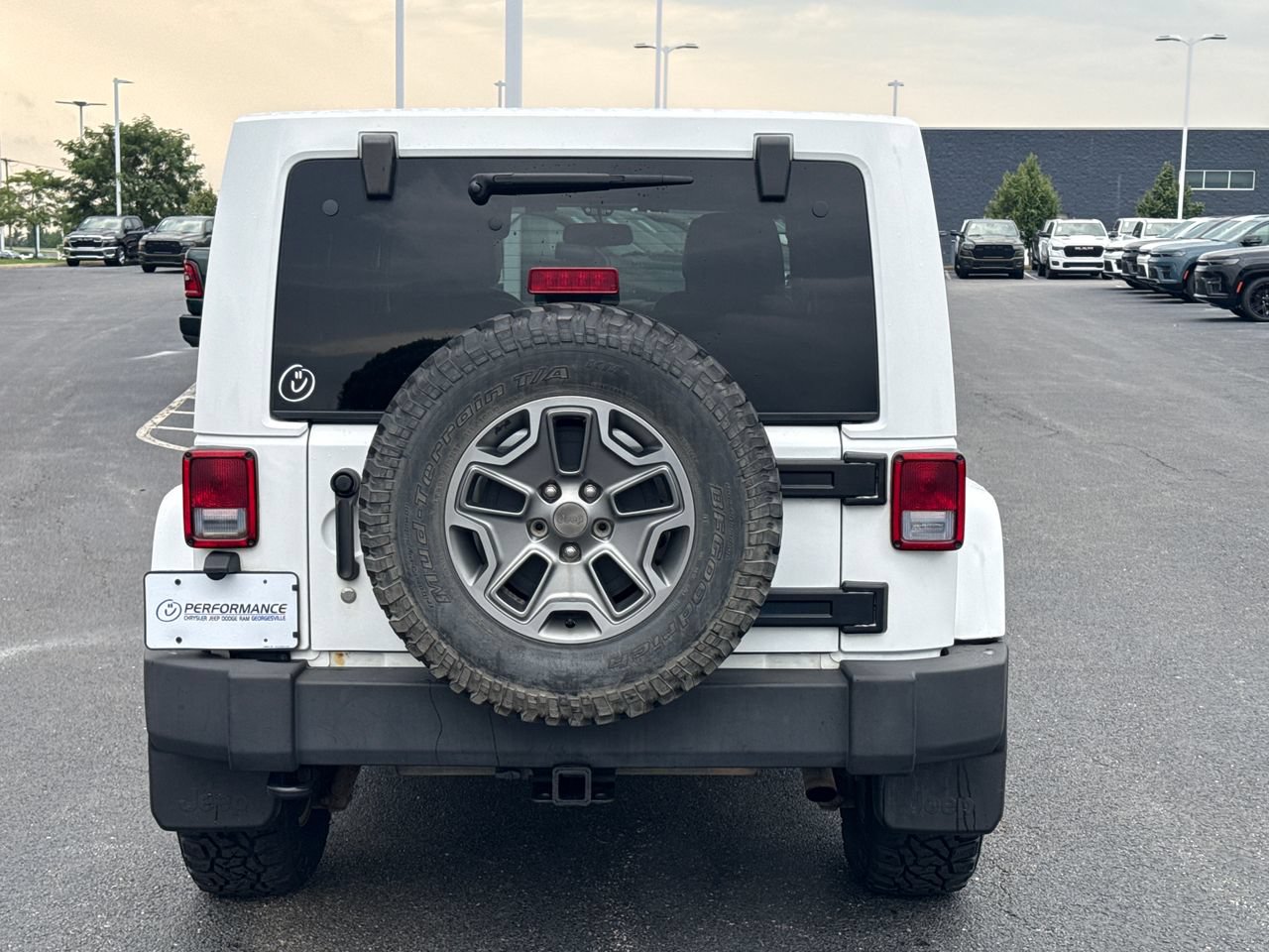 Used 2014 Jeep Wrangler Unlimited Rubicon w/ Connectivity Group AWD/4WD image 4