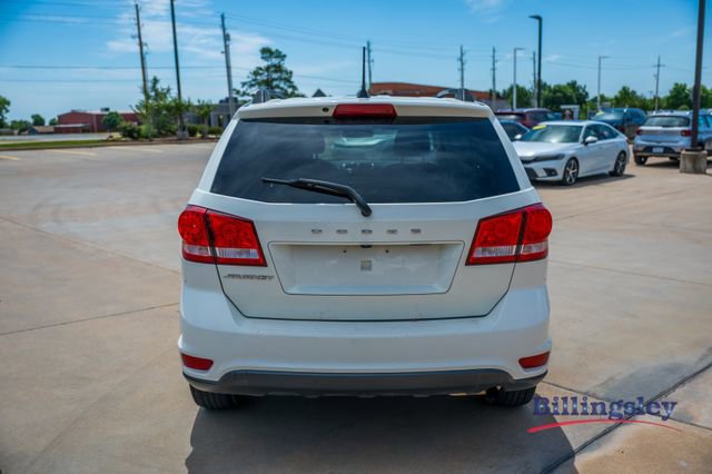 Used 2019 Dodge Journey SE w/ Connectivity Group FWD image 4
