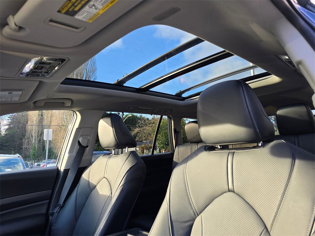 Certified 2025 Toyota Grand Highlander FWD image 22