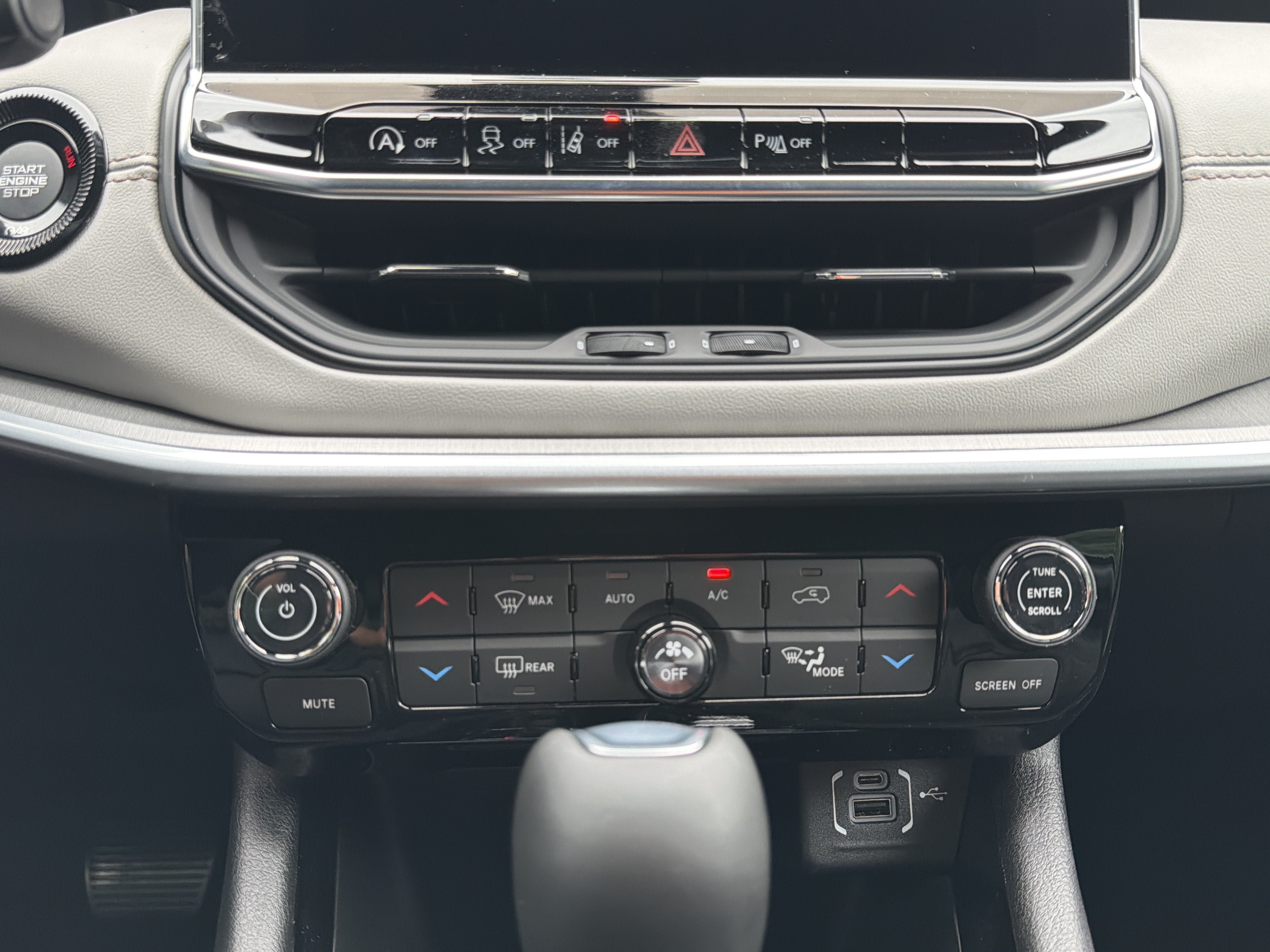 New 2026 Jeep Compass Limited AWD/4WD image 16
