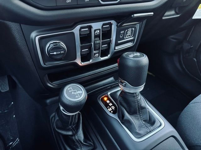 New 2025 Jeep Wrangler Sahara image 27