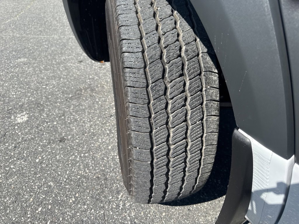 Used 2025 Mercedes-Benz Sprinter 2500 image 28