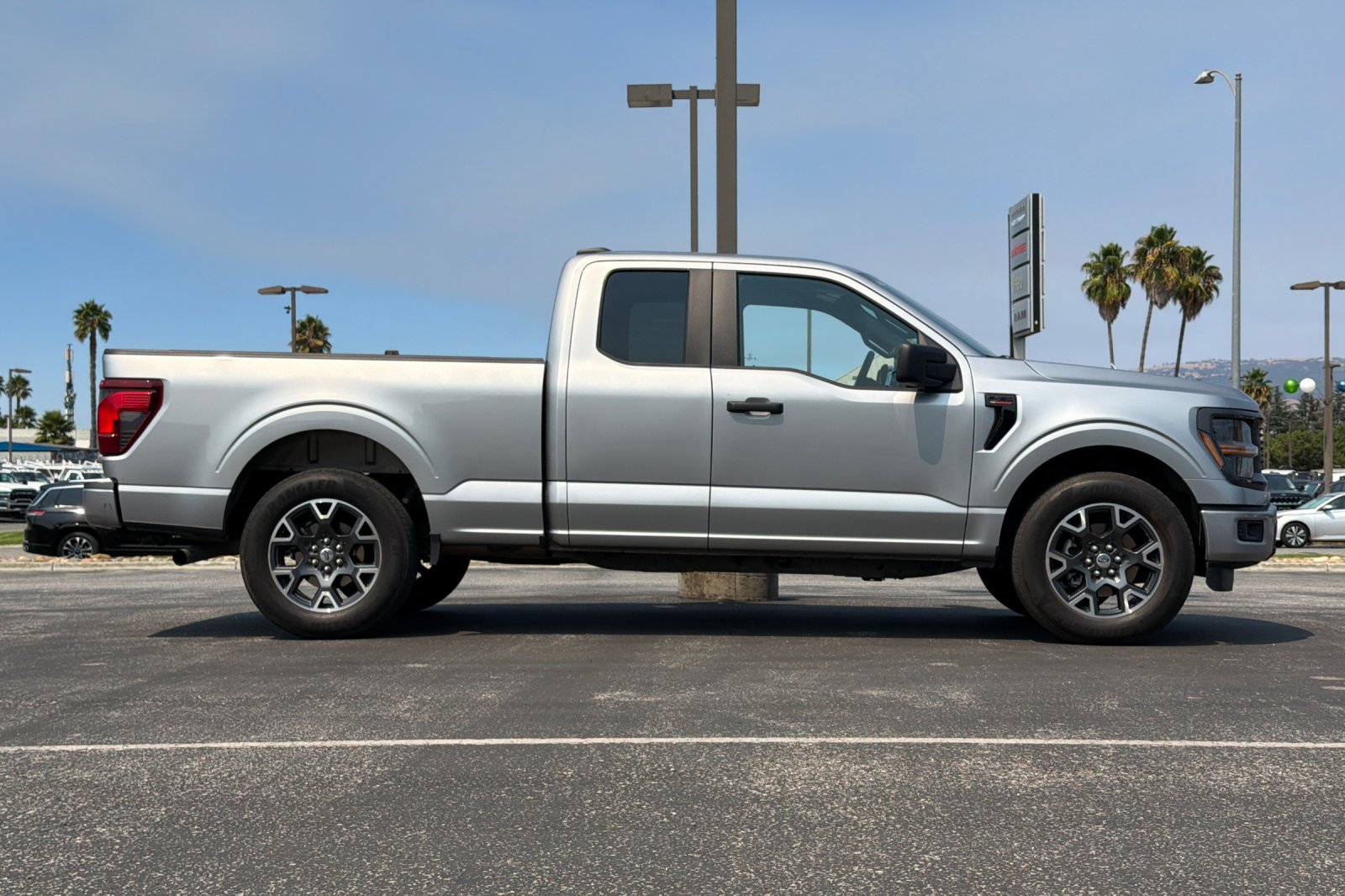 Used 2024 Ford F150 STX RWD image 3