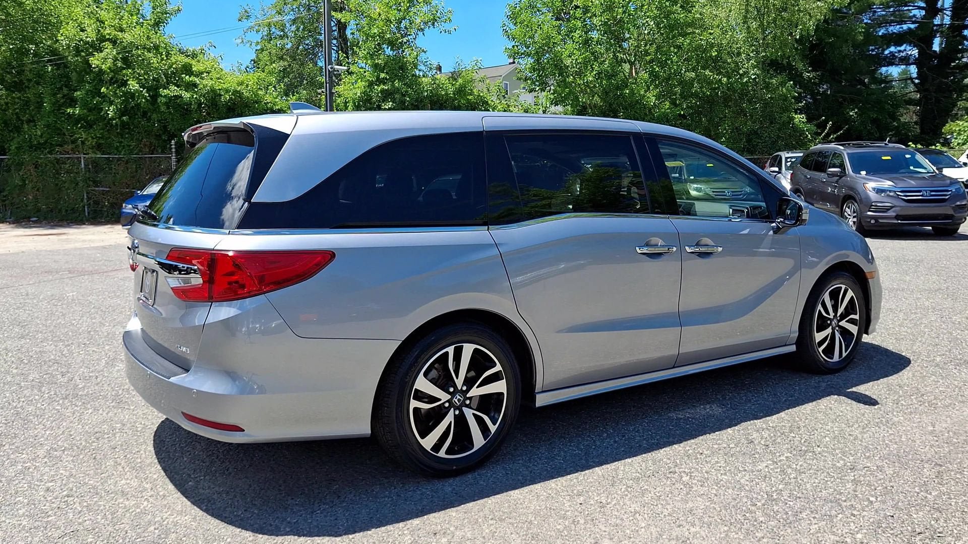 Used 2018 Honda Odyssey Elite image 4