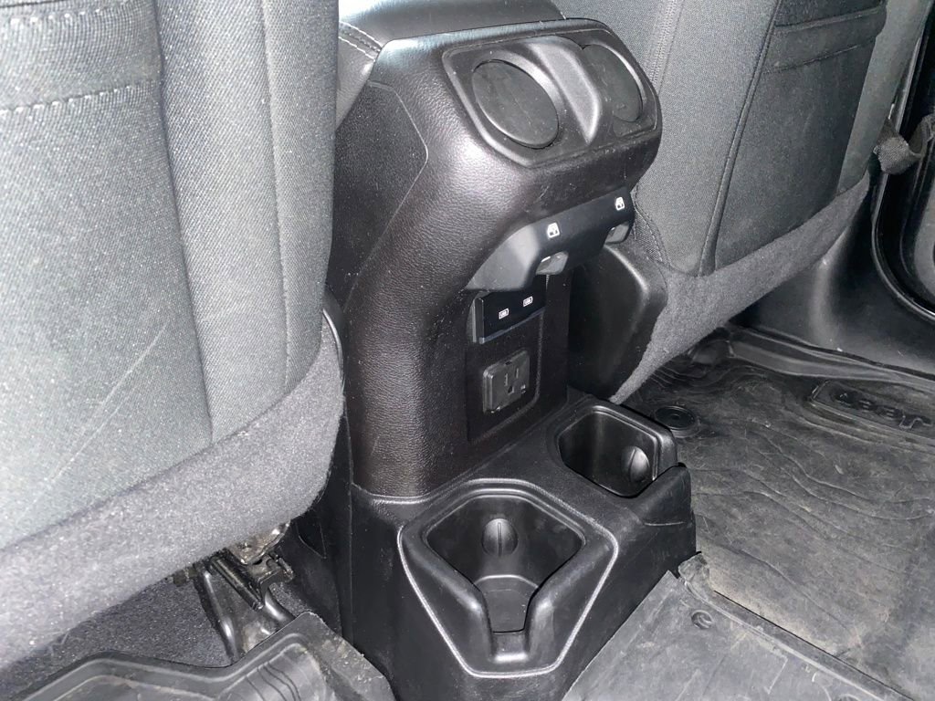 Used 2021 Jeep Wrangler Unlimited Sahara w/ Uconnect 4C Nav & Sound Group image 30