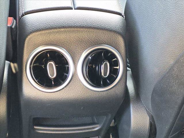Used 2023 Mercedes-Benz GLA 250 4MATIC image 16