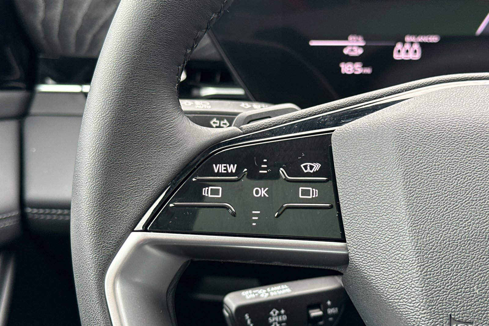 Used 2025 Audi A6 e-tron Premium Plus w/ Premium Plus image 28