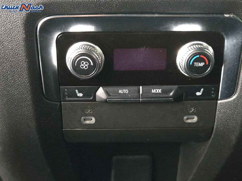 Used 2023 GMC Yukon AT4 w/ LPO, Floor Liner Package AWD/4WD image 27