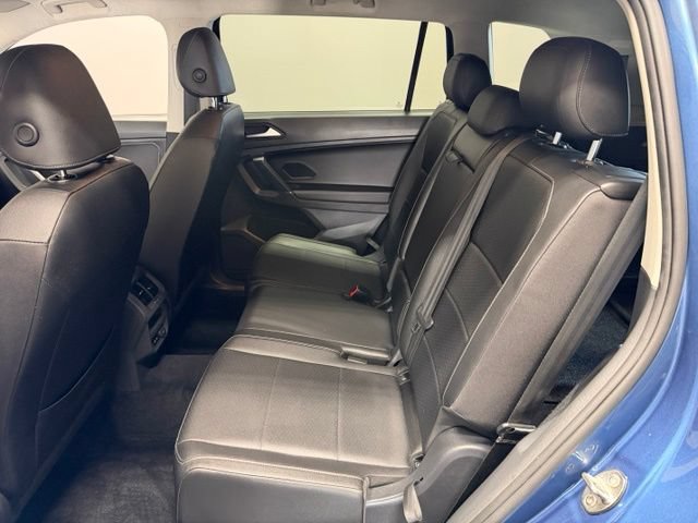Used 2020 Volkswagen Tiguan SE w/ 3rd Row Seat Package AWD/4WD image 19